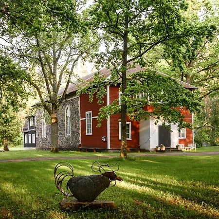 Uki Puhkekuela Campsite