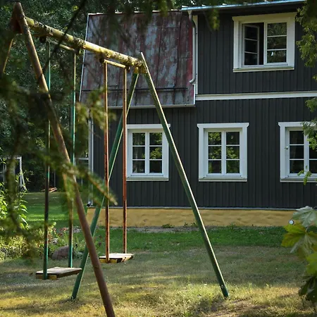 Uki Puhkeküla * Pärnu
