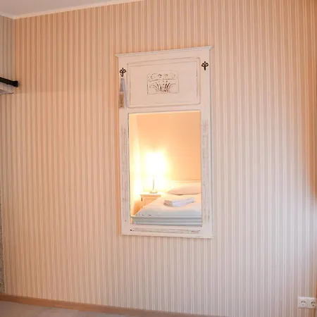 Uki Puhkekuela * Parnu