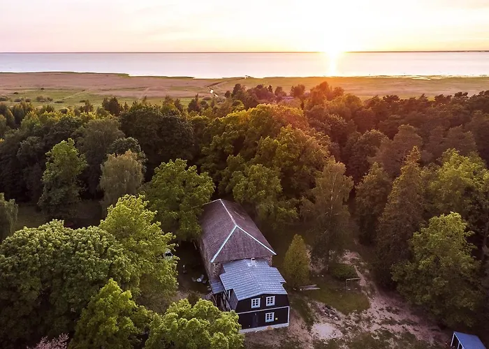 Uki Puhkekuela Parque de Campismo Pärnu