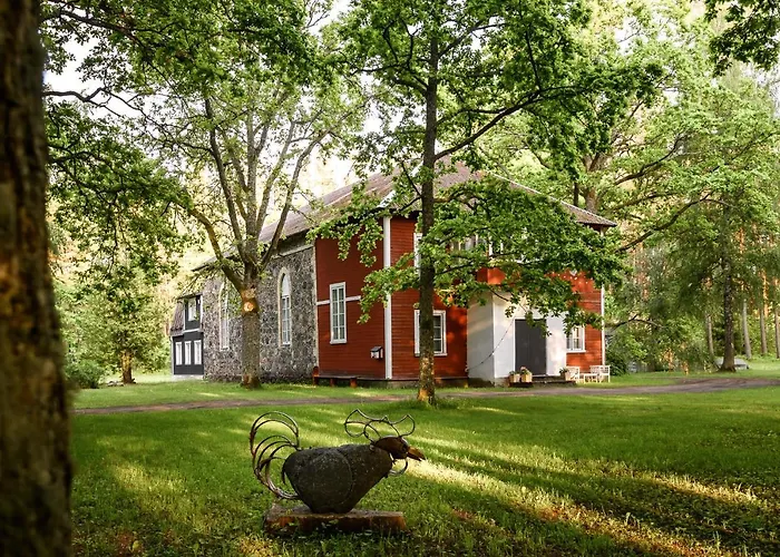 Uki Puhkekuela Parque de Campismo